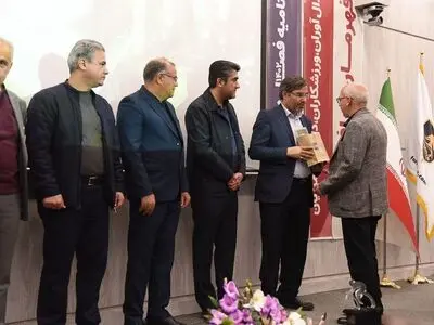 آیین تجلیل از مدال آوران فصل ۱۴۰۲ دوچرخه سواری خراسان رضوی برگزار شد