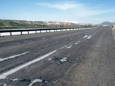 مسدود شدن آزاد راه تبریز - زنجان به دلیل حمله دشمن