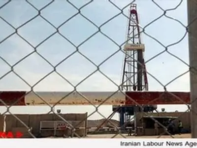 داعش روزانه یک میلیون دلار نفت به تاجران کرد می‌فروشد