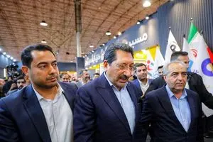 حضور وزیر صمت در پاویون گروه فولاد مبارکه در نمایشگاه بین‌المللی متافوی تبریز
