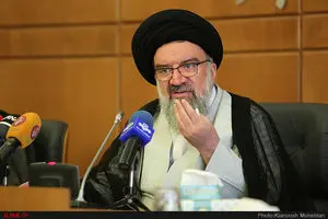 اشاره به «صلح» در قرآن، پیرامون دعواهای خانوادگی است و ربطی به «جنگ« ندارد!