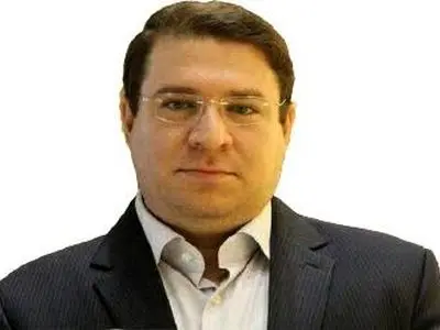 تصمیم پشت درهای بسته دیگر جوابگو نیست 