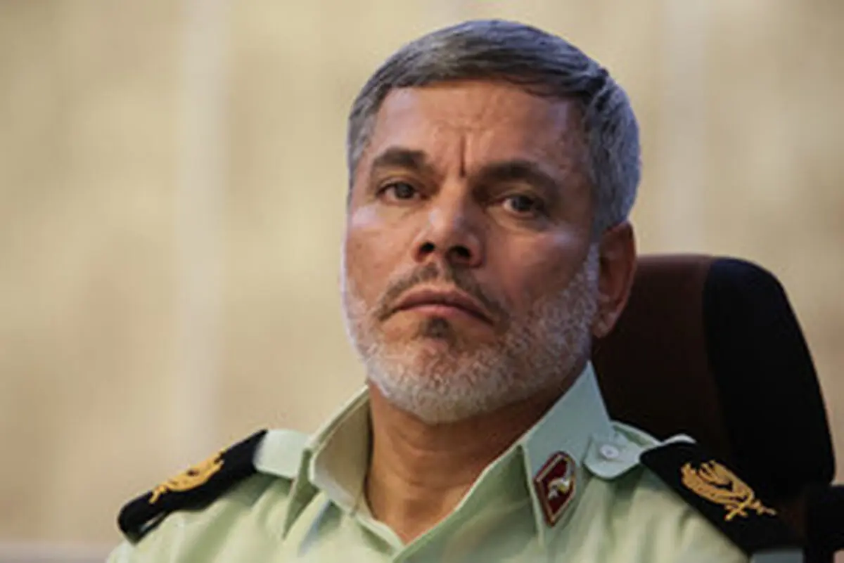 مردم تا آخرین قطره خون پای انقلاب ایستاده‌اند