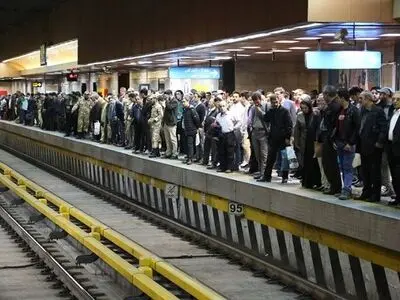 افزایش ۱۰ درصدی مسافران مترو در صبح برفی تهران