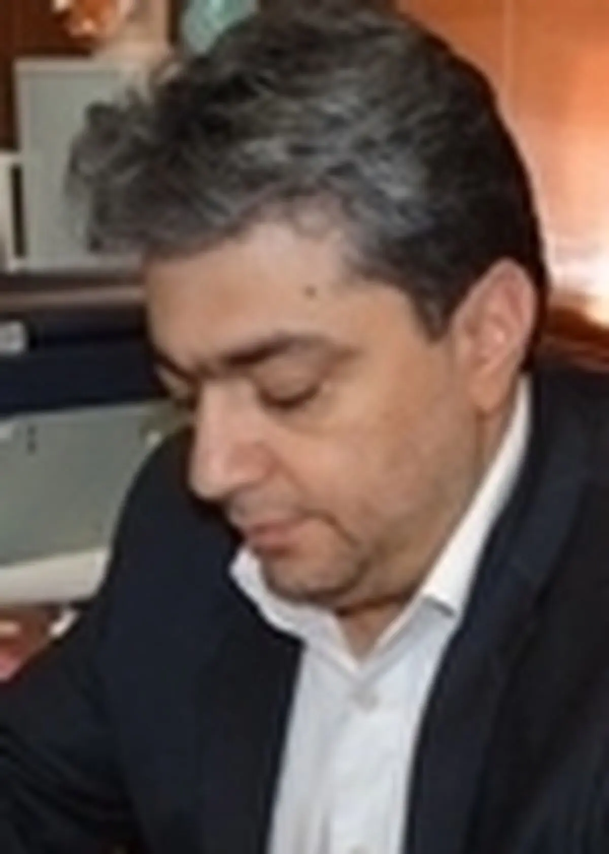 خودرو‌های سرگردان سنندج صاحب پارکینگ می‌شوند