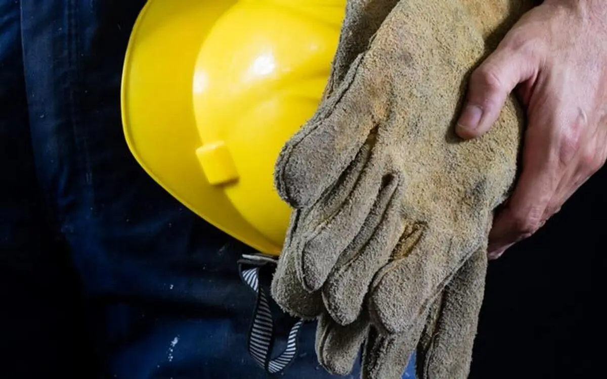 دلیل بغض همیشگی کارگران به حقوق کارمندان چیست؟ / سکوتِ دولت‌ها در قبال تبدیل وضعیت نیروهای کارگری/ برتری حقوقی نیروهای پیمانی بر پیمانکاری‌ها