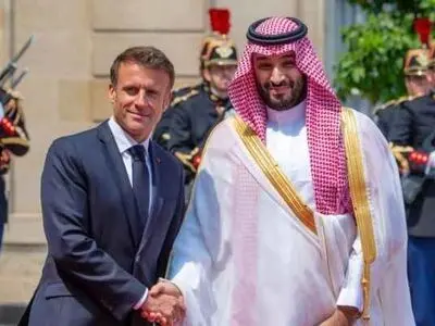 تاکید ماکرون و بن سلمان بر لزوم پایان فوری خلأ سیاسی در لبنان