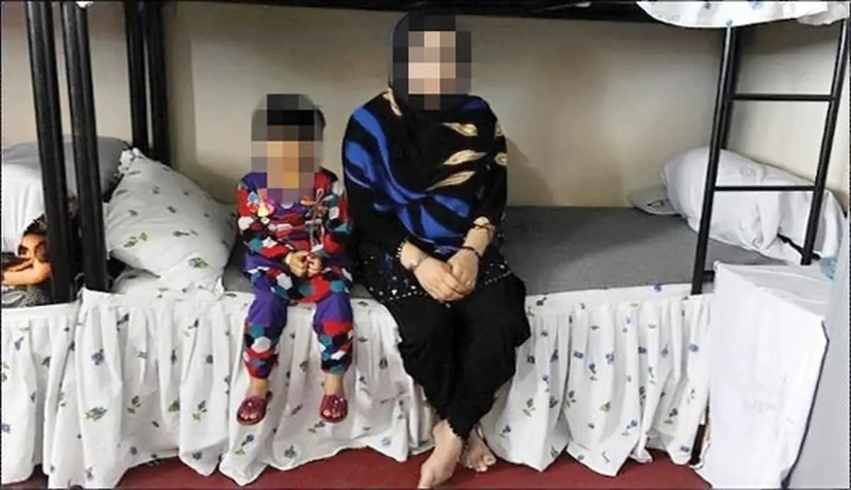 تحویل ۱۸۰۰ نفر از کودکانِ زنان زندانی به بهزیستی/ زندگی کودک در زندان فقط تا ۲ سالگی امکان‌پذیر است