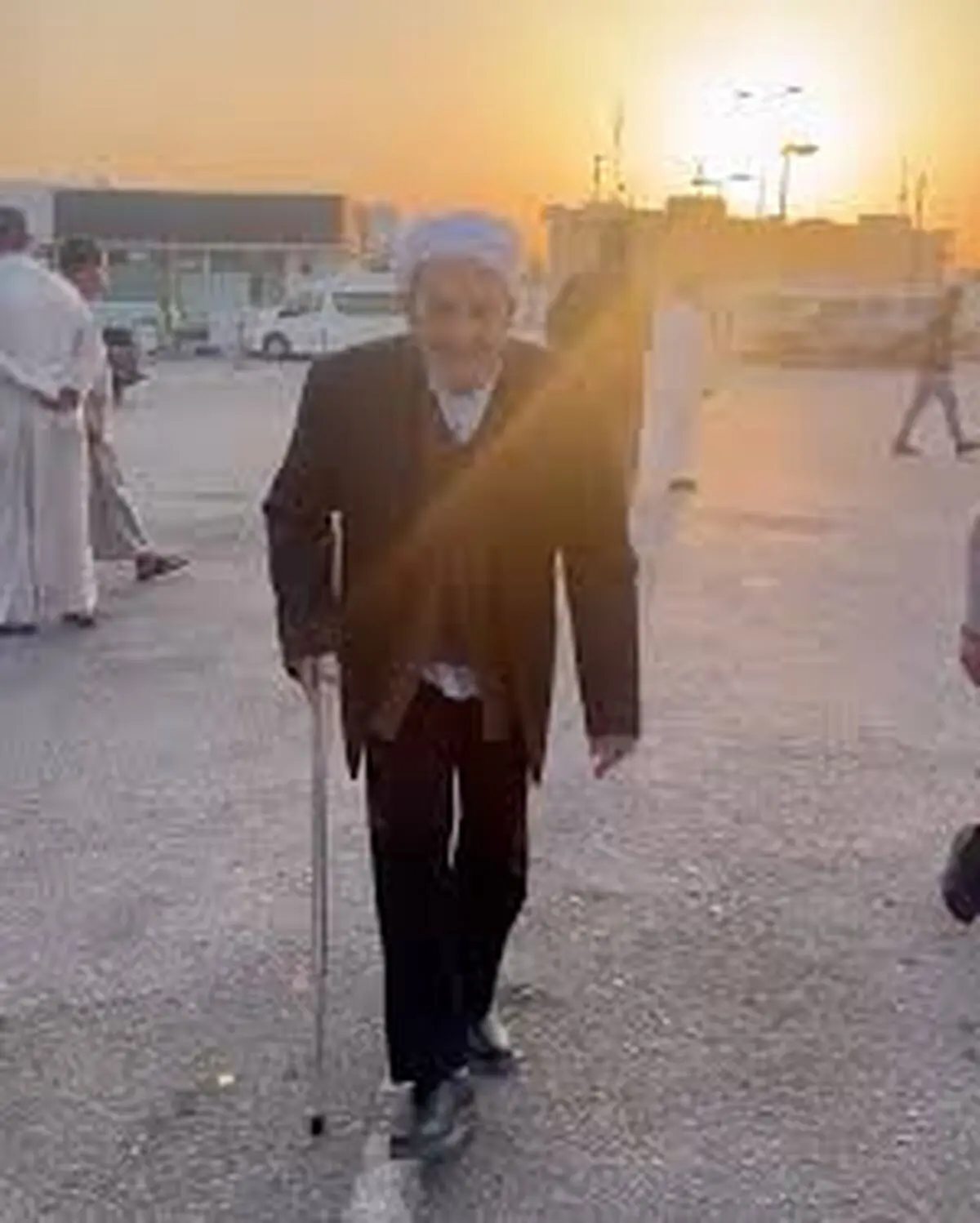 آرزوی شیرینی که در ۹۰ سالگی برآورده شد +فیلم