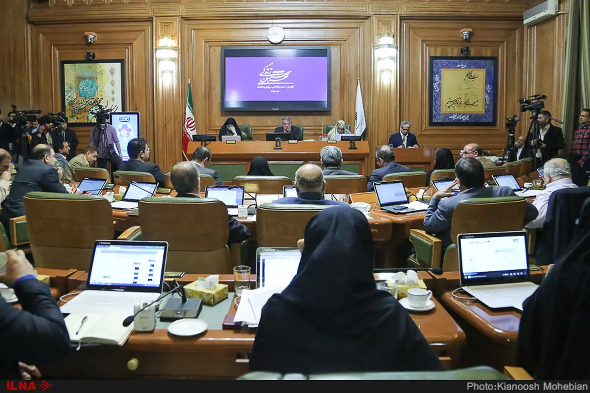 واکنش اعضای شورای شهر به برنامه‌های عباس آخوندی برای پست شهرداری تهران