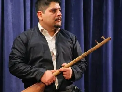 کلاس آموزش آنلاین تنبورنوازی برگزار می‌شود