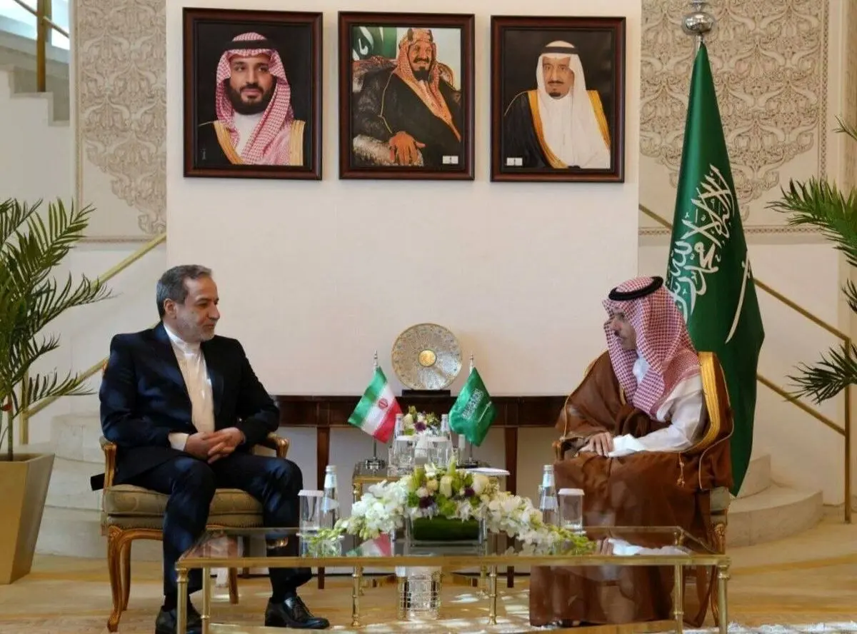 وزير الخارجية الايراني يجري مباحثات مع نظيره السعودي