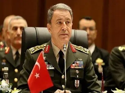خلوصی آکار: با دولت عراق دشمنی نداریم / از ترکیه در برابر حملات تروریستی دفاع می­‌کنیم