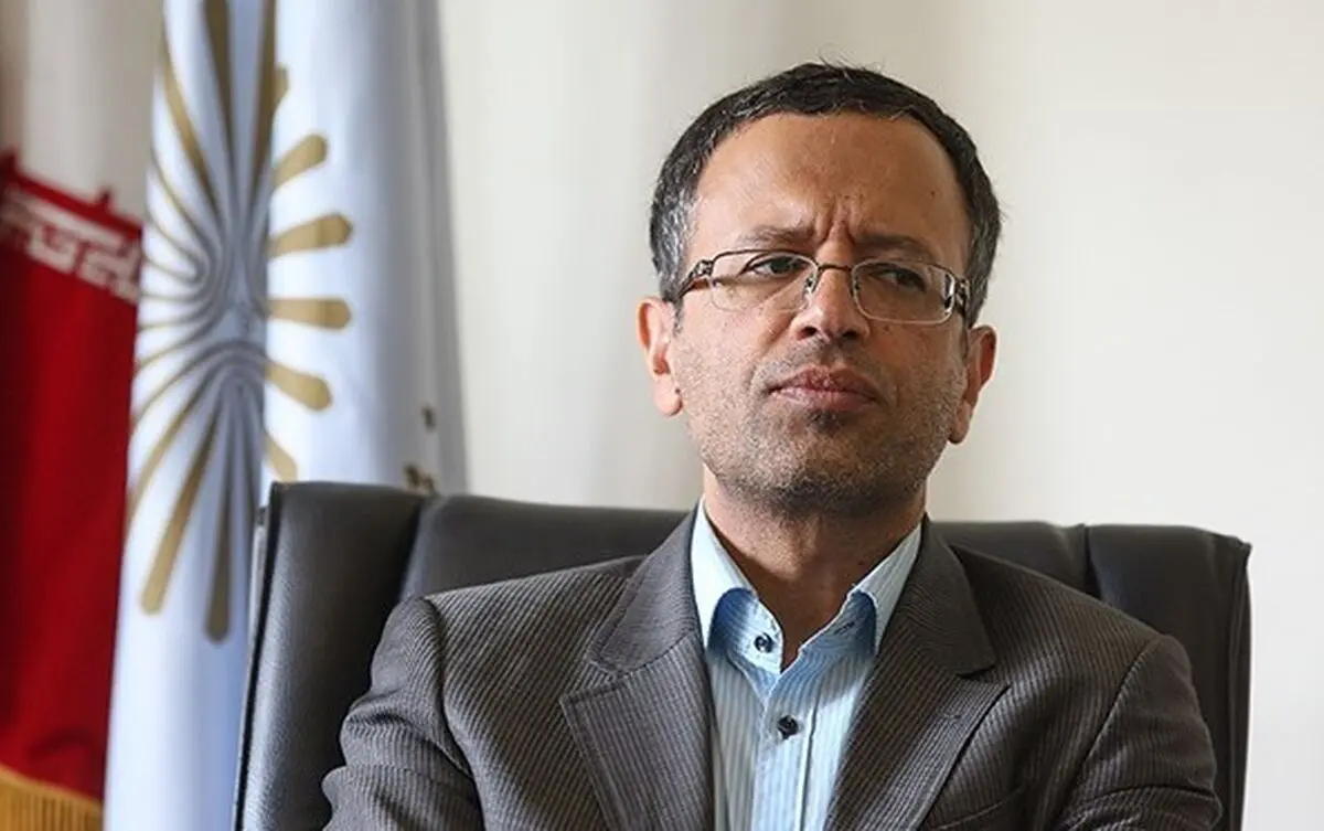 واحدهای دانشگاهی افرادی را که بجای دانشجویان امتحان می‌دهند به پلیس فتا معرفی کنند/ با دانشجوی متقلب برخورد می‌شود
