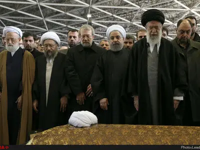 إقامة صلاة الجنازة على جثمان الفقید آیة الله رفسنجانی