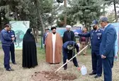 کاشت ۵۳ نهال به یاد ۵۳ شهید خلبان جاویدالاثر نیروی هوایی ارتش