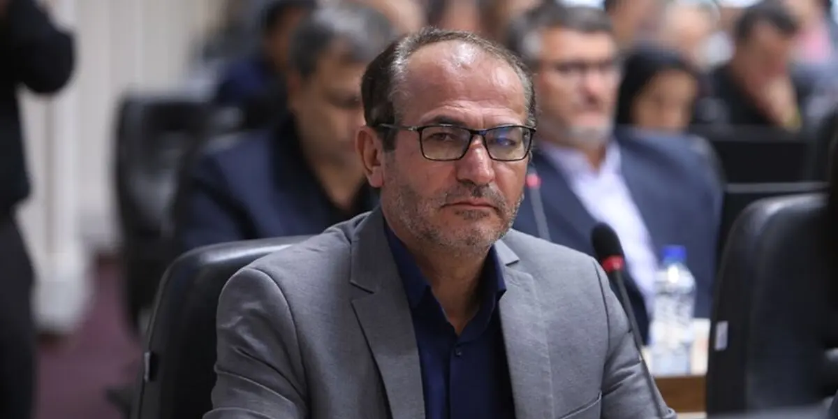  به نمایندگی از ملت بزرگ ایران پشتیبان نیروی انتظامی هستیم 