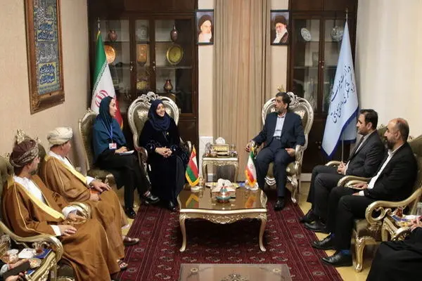 رایزنی برای افزایش سفر بین ایران و عمان