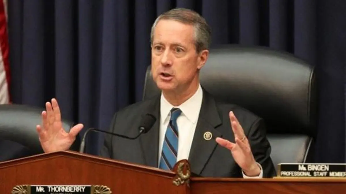 US republican warns Trump against leaving Iran deal