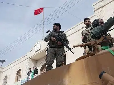 ترکیه افزایش حضور نظامی فرانسه در سوریه را «اشغالگری» خواند