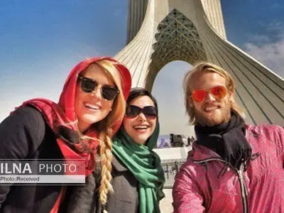 مرزهای ایران به روی گردشگران خارجی بسته است/ نباید برای فم تورهای بین‌المللی محدودیت قائل شد/ بازارهای هدف گردشگری در سال ۹۹ با رویکرد کرونا تعیین می‌شود