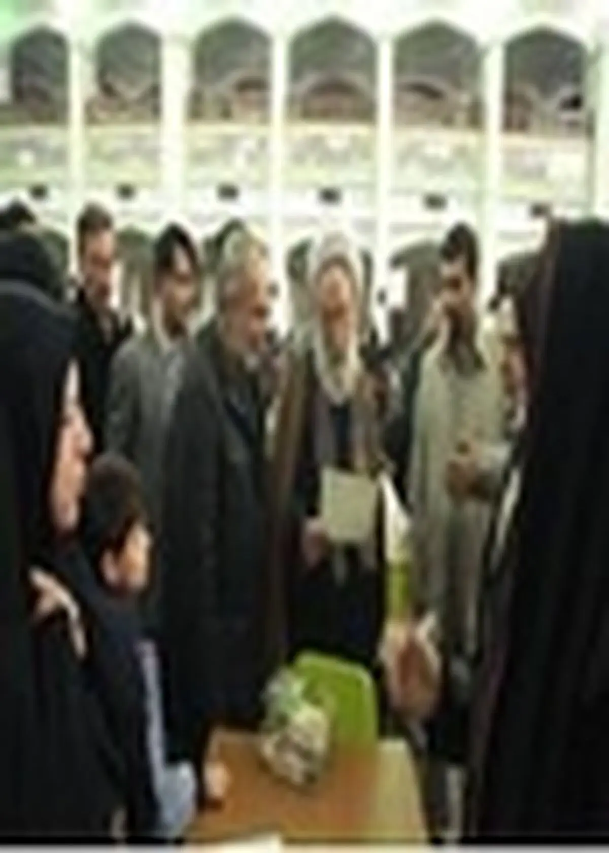 کتابت قرآن کریم به خط نستعلیق توسط هنرمندان تبریزی