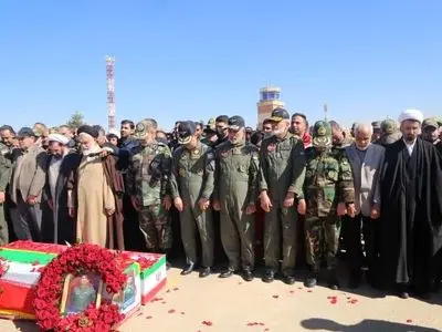 برگزاری آیین تشییع پیکر خلبانان شهید حادثه سقوط بالگرد هوانیروز