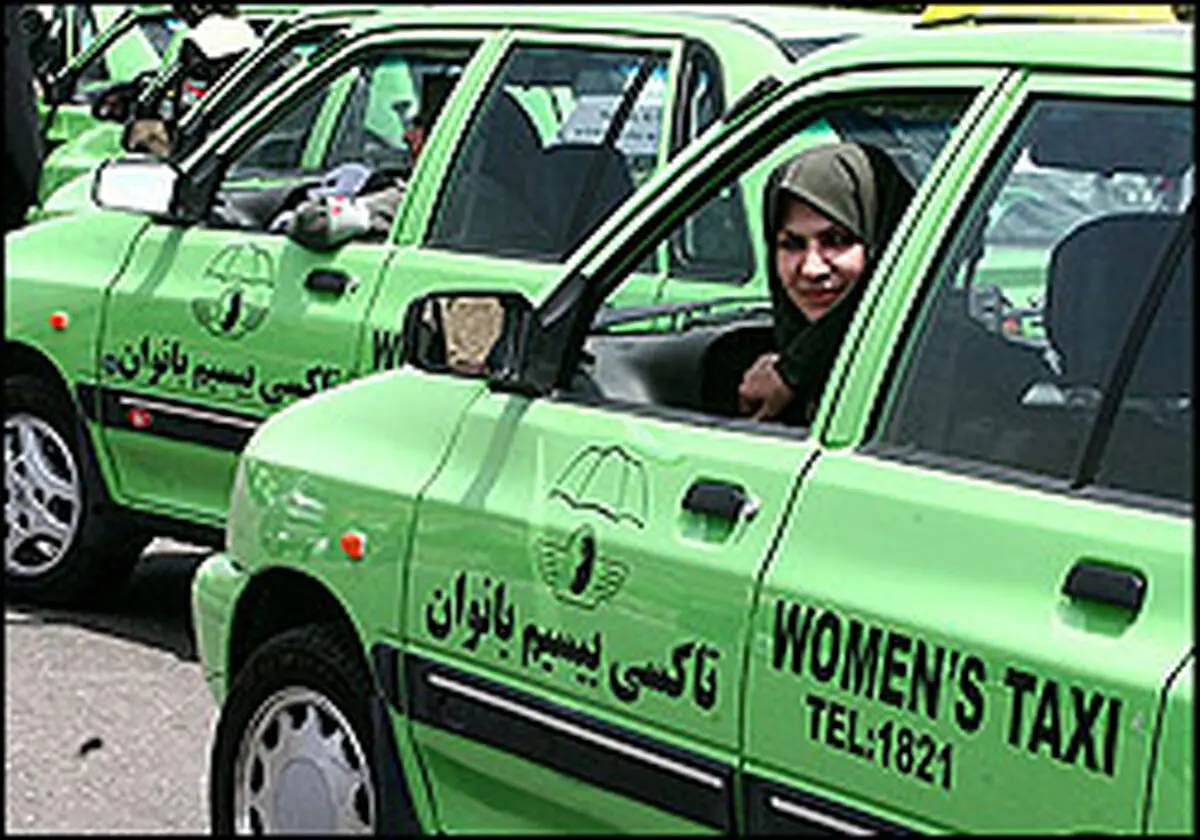 شناسایی ۸۵۱ تاکسیرانِ زن دارای پروانه اشتغال 