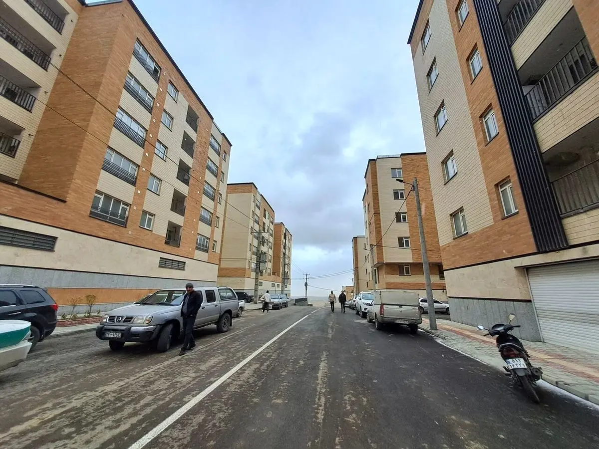 بهره برداری از ۶ هزار و ۵۰۰واحد مسکونی در آذربایجان غربی/مجتمع مسکونی شهید اسرافیلی ارومیه بعد از ۱۴ سال وارد فاز اجرایی شد