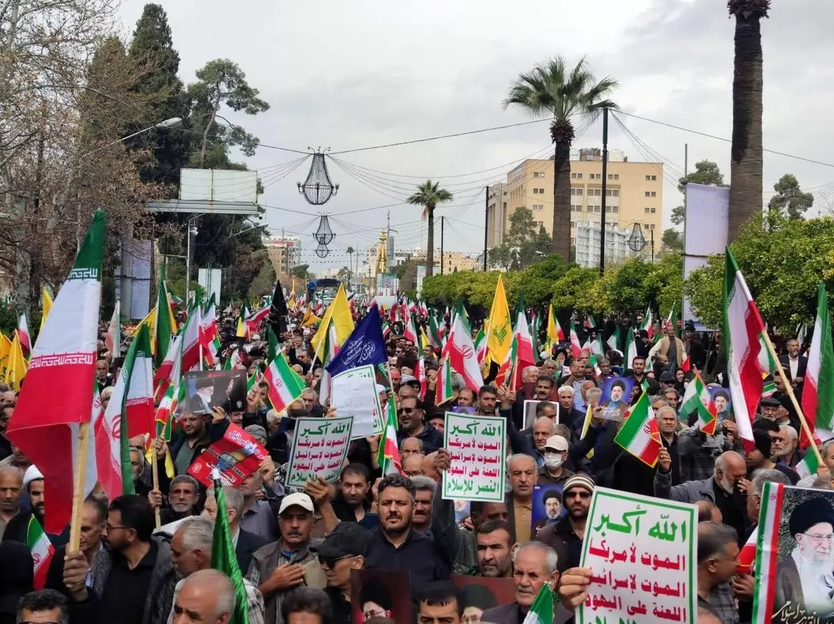 راهپیمایی روزقدس در بیش از ۱۰۰ نقطه فارس برگزار شد