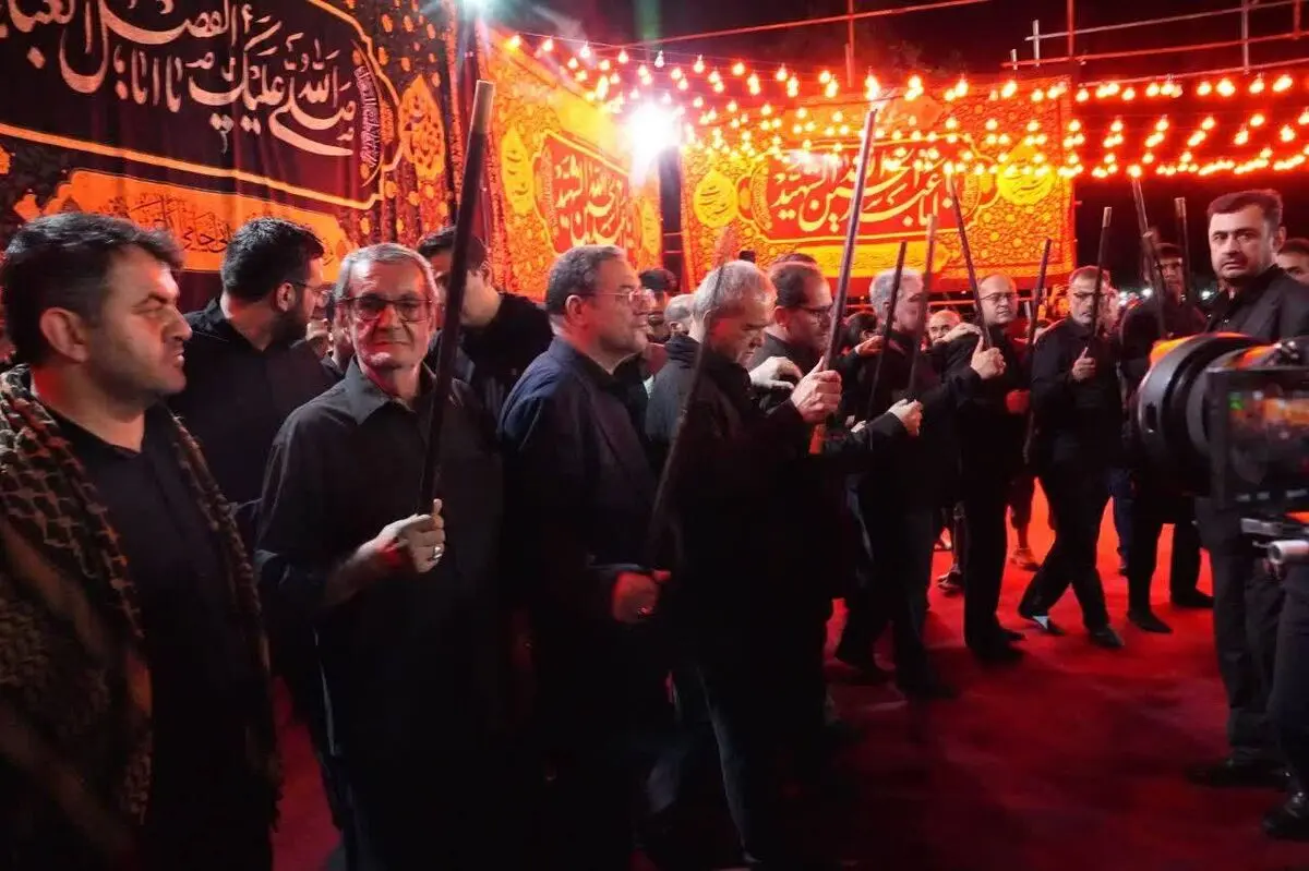 حضور رئیس‌جمهور در مراسم شام غریبان حضرت اباعبدالله الحسین (ع) در ارومیه