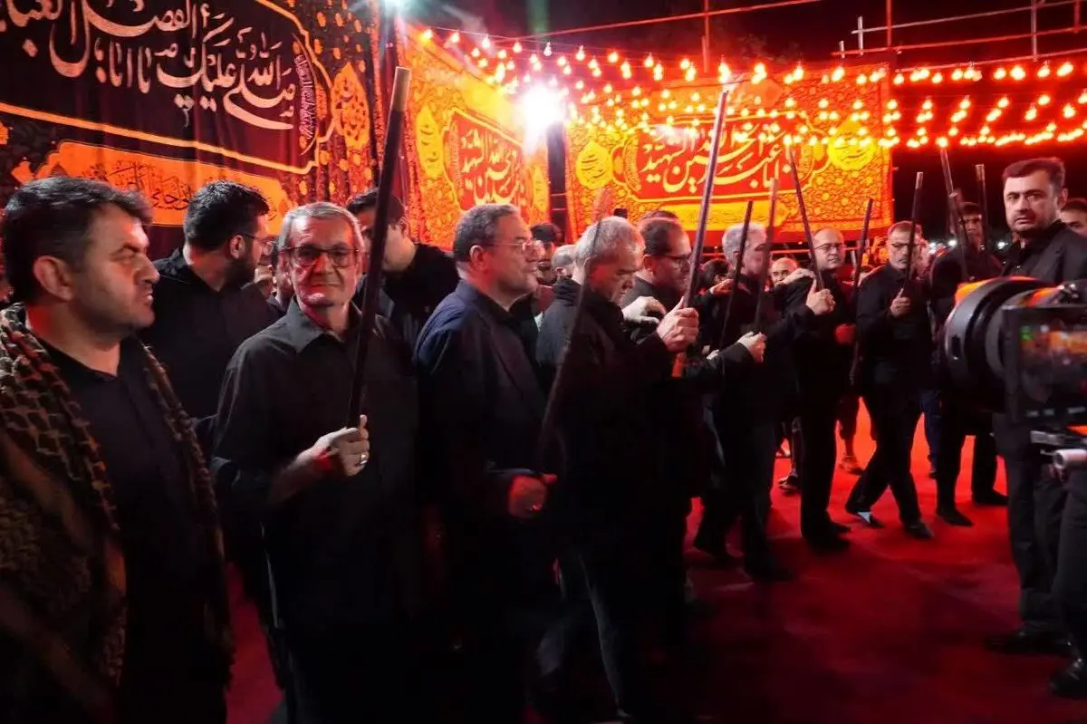 حضور رئیس‌جمهور در مراسم شام غریبان حضرت اباعبدالله الحسین (ع) در ارومیه
