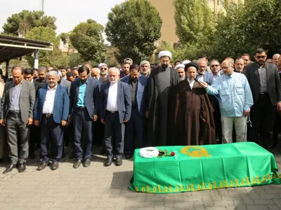 پیکر استاد فقید دانشگاه تهران تشییع شد