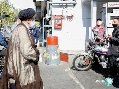 حضور سرزده رییس‌جمهور در جایگاه سوخت میدان فردوسی تهران