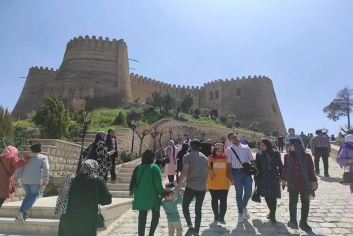 بیش از یک میلیون و ۱۰۰ هزار نفر از جاذبه‌های گردشگری لرستان  دیدن کردند