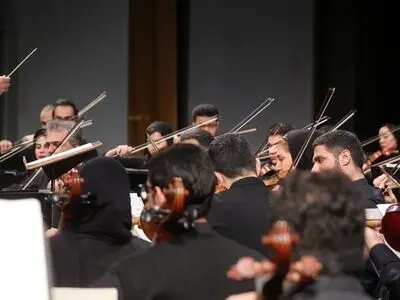 پوئم سمفونی «راه روشن» تصنیف می‌شود