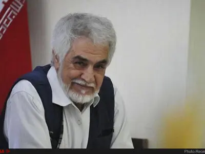 دولت همه ما را ورشکسته کرده/به هنرمند پول می‌دهند تا مزدوری کند/بودجه تئاتر خردمندانه خرج نمی‌شود