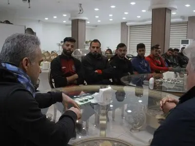 دیدار مالک نساجی با بازیکنان؛ پایان اعتصاب شاگردان مهاجری