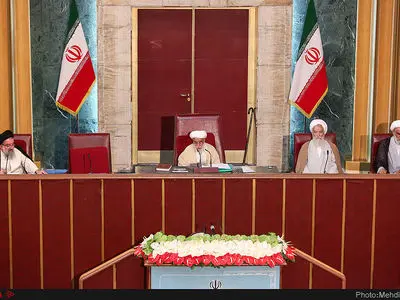 انعقاد الاجتماع الرسمي لمجلس خبراء القیادة