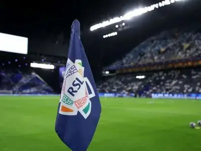 قطع 19 دقیقه‌ای لیگ عربستان / عذرخواهی اداره برق