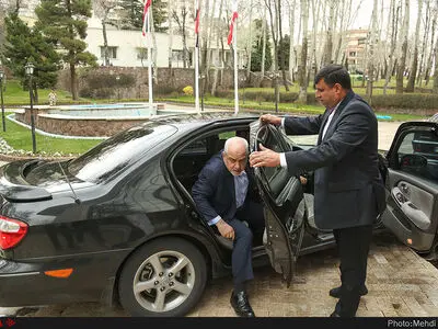 ظریف یزور باکستان یوم غد الخمیس