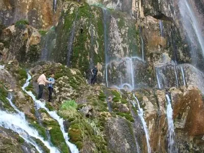 برترین شهر گردشگری کشور در انتظار ثبت سند گردشگری/ توسعه گردشگری «سپیدان» راهی برای رهایی از اقتصاد تک محصولی 