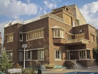 مدیران وقت مانع از اجرای مصوبه شورا برای تبدیل خانه «استاد لرزاده» به «خانه معمار» شدند