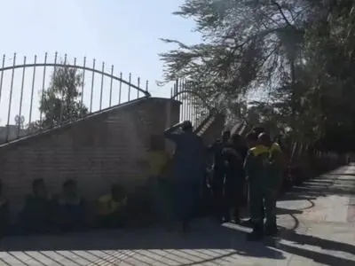 تجمع کارگران شهرداری کوت‌عبدالله در اعتراض به معوقات مزدی 