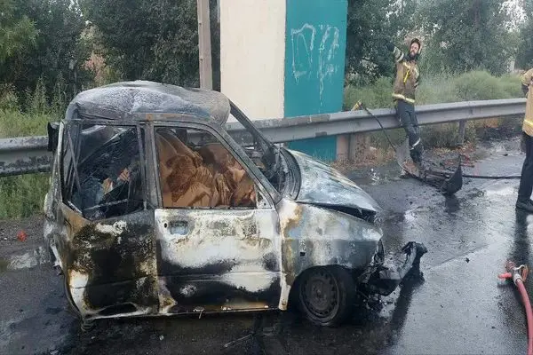 فوت یک مرد میانسال به دلیل حریق خودرو در یک تصادف جاده ای