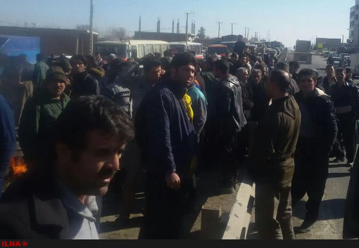 کشاورزان شین آباد در جاده میاندوآب- بوکان تجمع کردند
