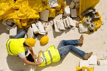 مصدومیت ۸۵۸ کارگر فقط در ۱۰ ماه/ ۳۸ کارگر جان باختند