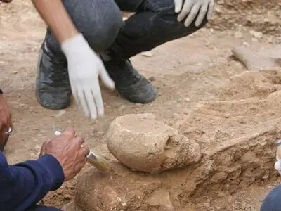 مرمت قلعه تاریخی رضا‌آباد بافق بدون مجوز بوده است/ پیگیر اقدامات قانونی هستیم