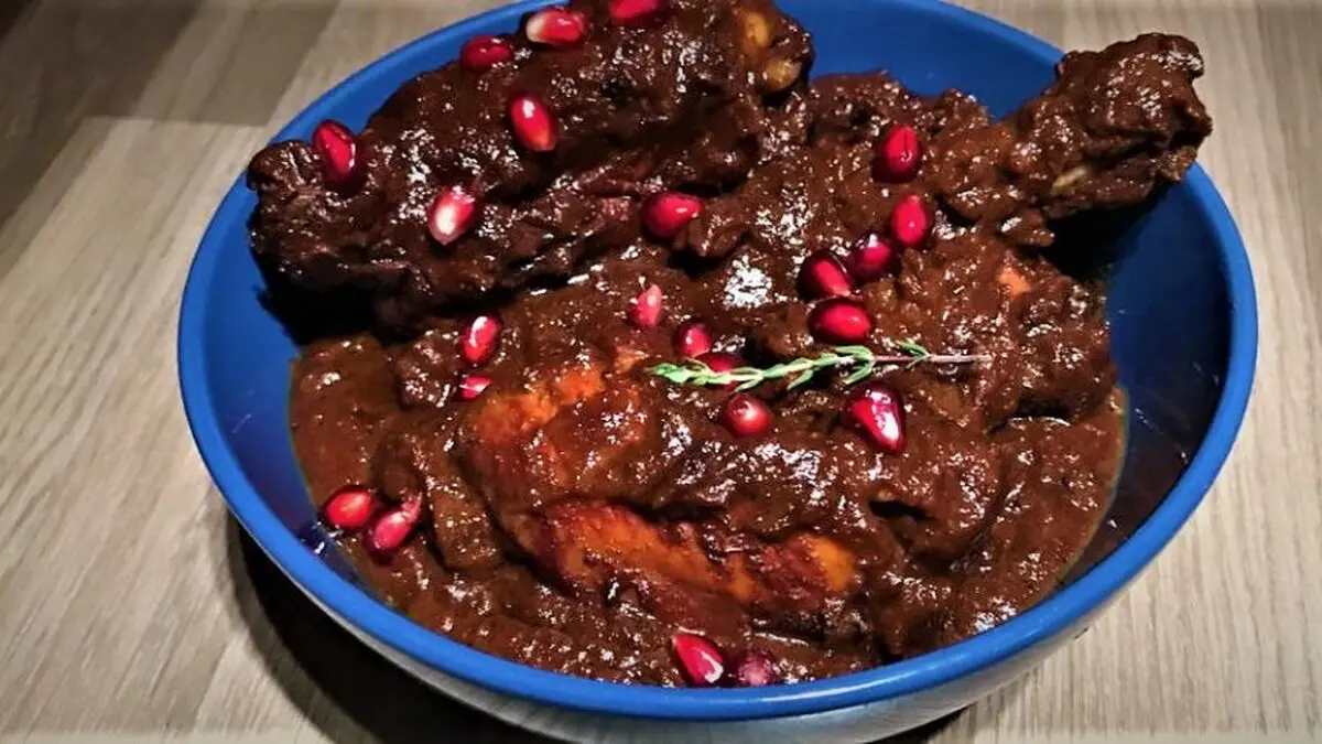 طرز تهیه خورش انار دانه مسما