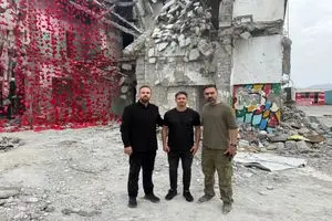 حضور نمایندگان استقلال در مراسم چهلم دانش‌آموزان شهید میناب